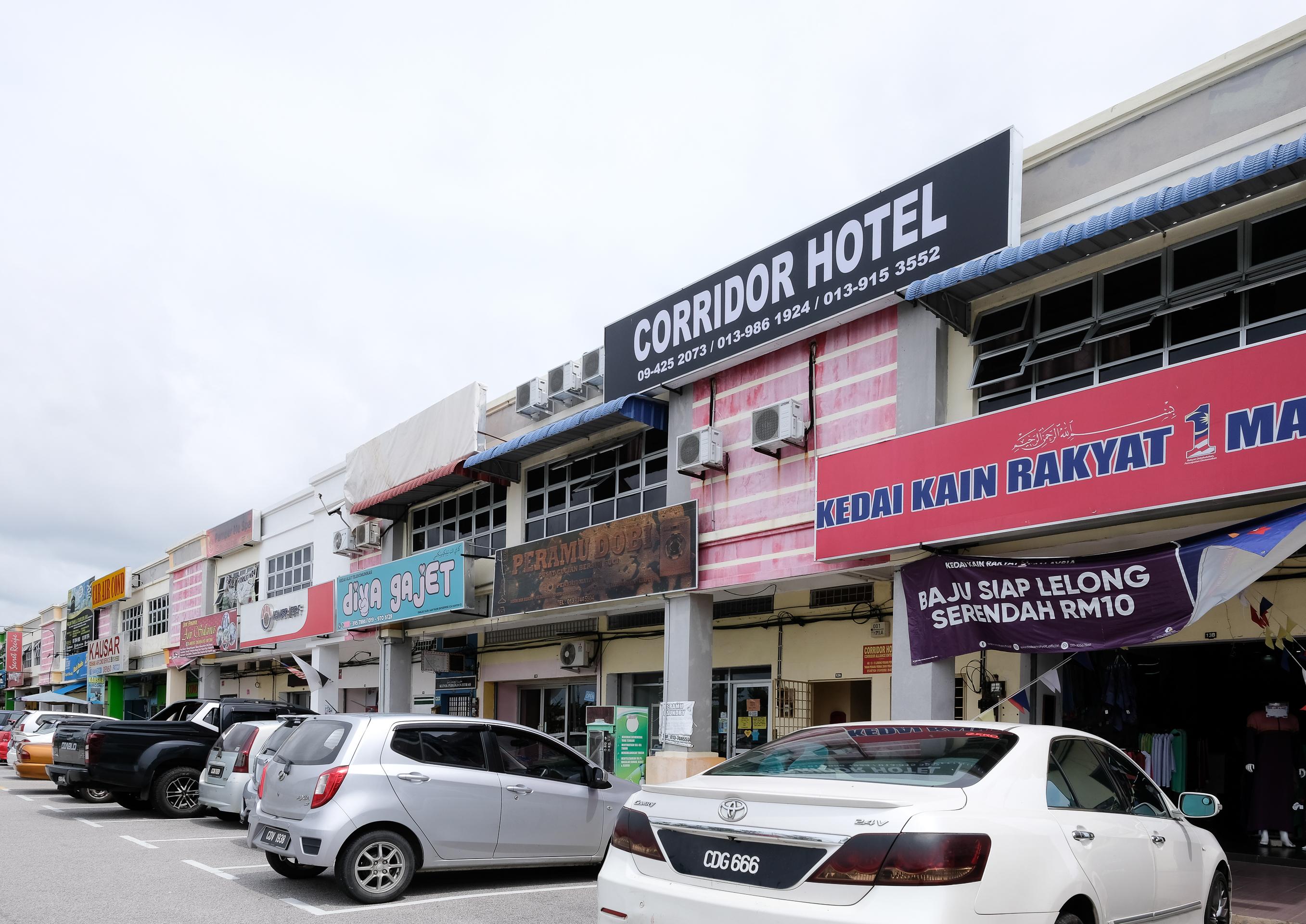 Super Oyo 720 Corridor Hotel 2 Pekan Kültér fotó